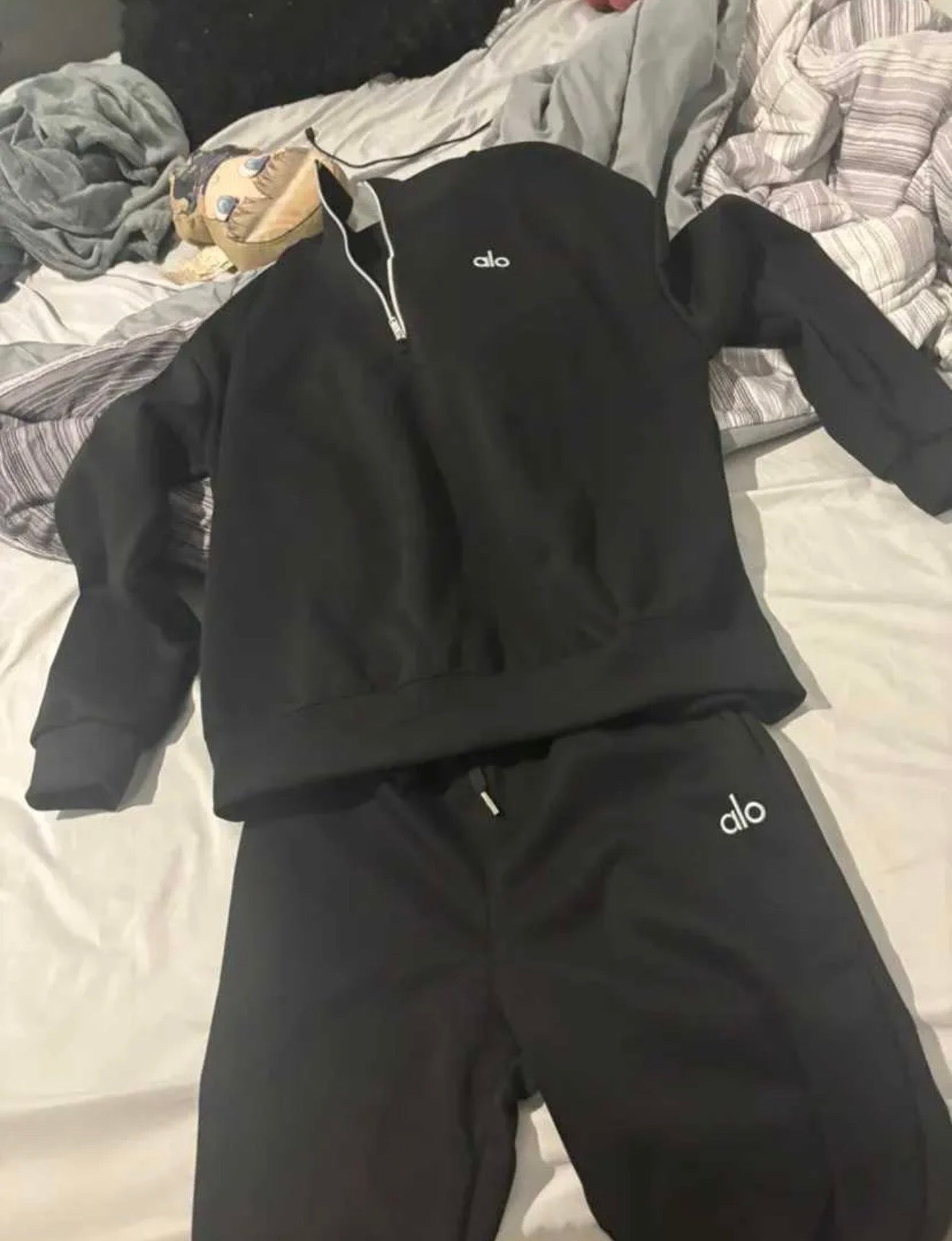 Men’s Alo Set